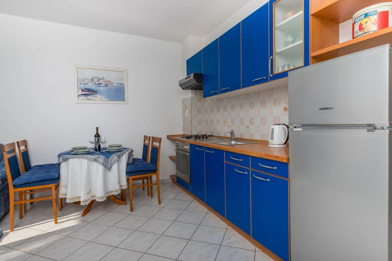 Apartmani Adria Lila Crikvenica Dramalj Exterior photo